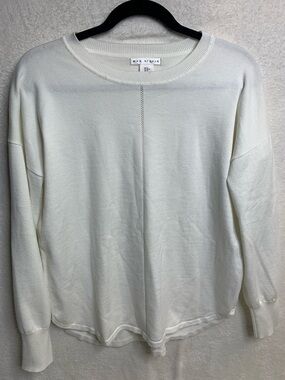 Max Studio Ivory Crewneck Sweater with Center Seam
